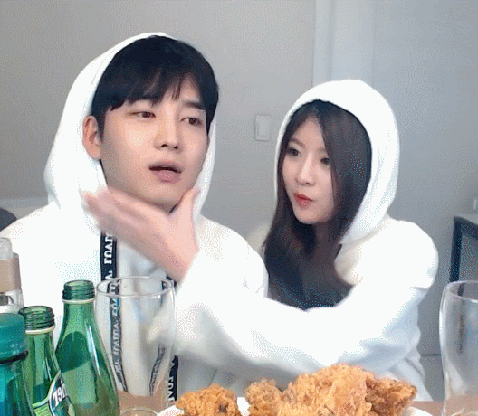e8e95188d9a965f7b2eefd740614b925_1681195691_5269.gif